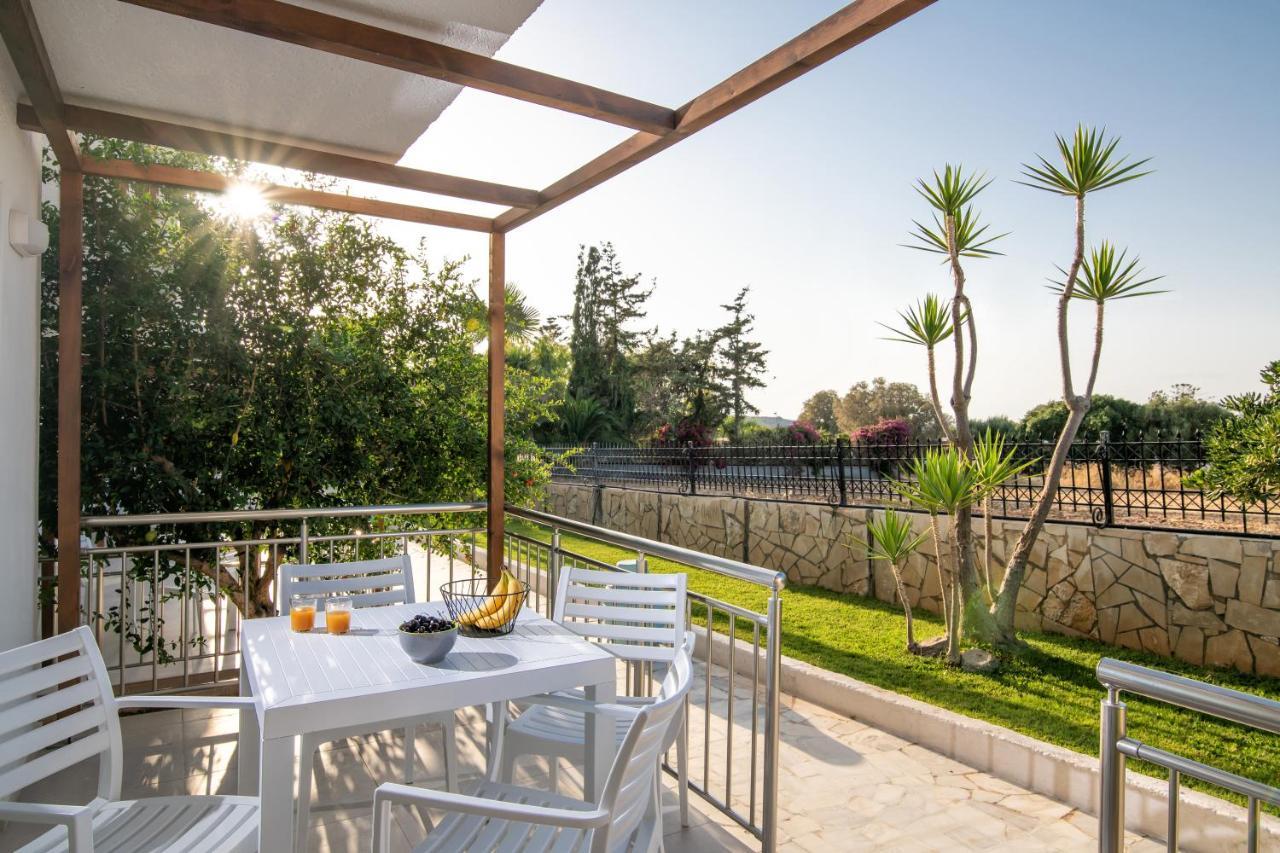 Ariadni Suites Karteros Dış mekan fotoğraf